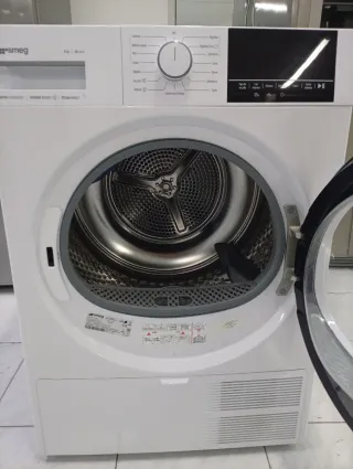 SECADORA MARCA SMEG  8 kg A+++