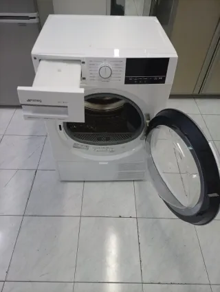 SECADORA MARCA SMEG  8 kg A+++