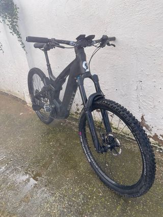 Bici Eléctrica Scott Carbono