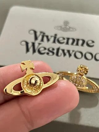 Pendientes Vivienne Westwood Oro