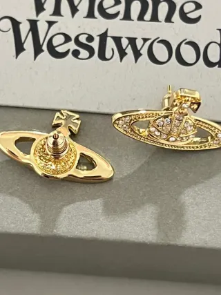 Pendientes Vivienne Westwood Oro