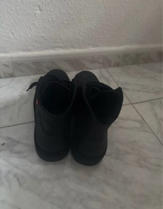 Botas Kickers Negras