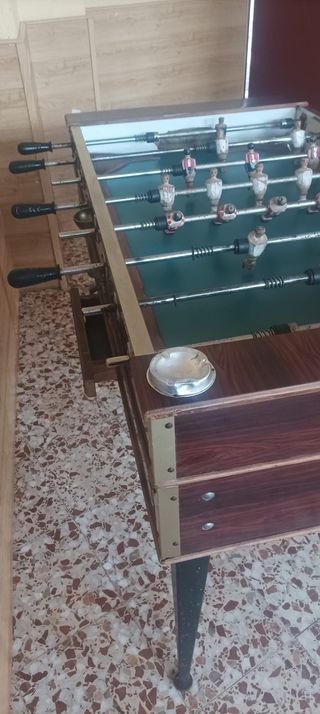 Futbolín en buen estado