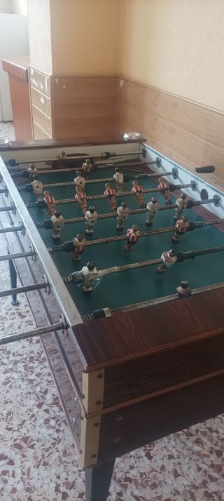 Futbolín en buen estado