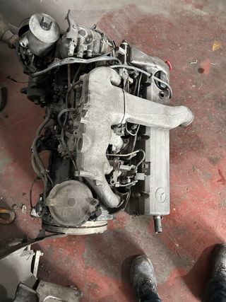 Motor Mercedes 190 2.5 Diésel