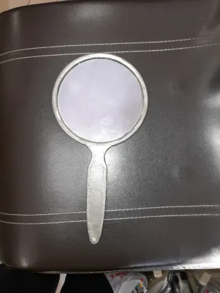 Espejo de mano antiguo