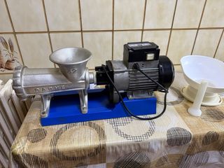 Máquina picar carne y hacer chorizos