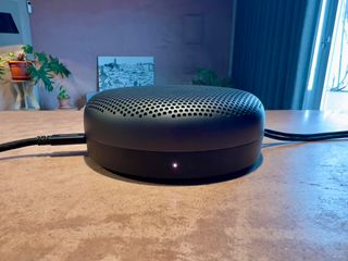 Altavoz Bang & Olufsen Beoplay A1 Negro