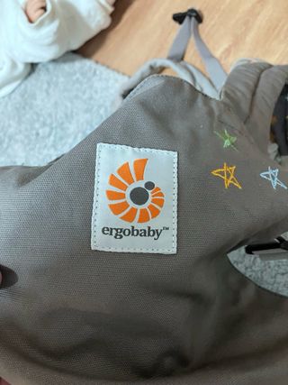 Ergobaby Original Portabebés Estrellas muñeca