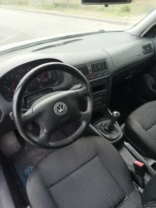 Volkswagen Golf 2002