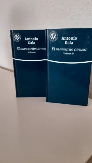 El Manuscrito Carmesi