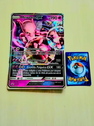 Carta Pokémon Mewtwo GX SM196 Gigante