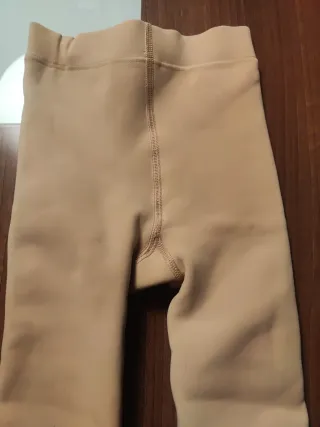 Conjunto térmico cuello alto beige niña  talla 8