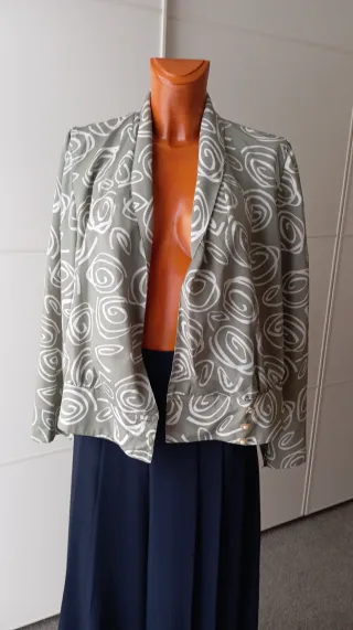 Blusa vintage estampada. Nueva