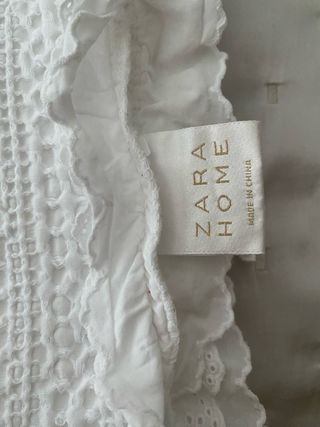 Colcha de cuna con topitos