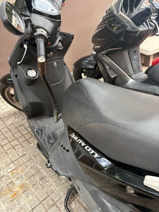Kymco Agility City 125cc Negra