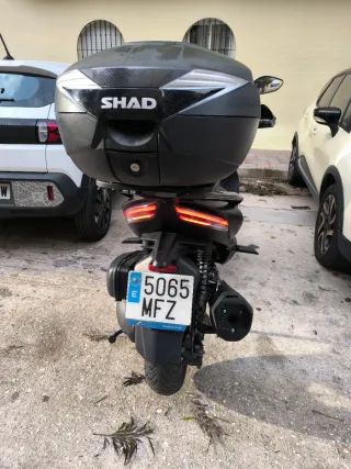 Zontes 350D Maxi Scooter Negra
