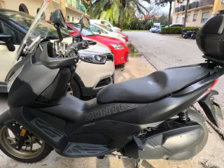 Zontes 350D Maxi Scooter Negra