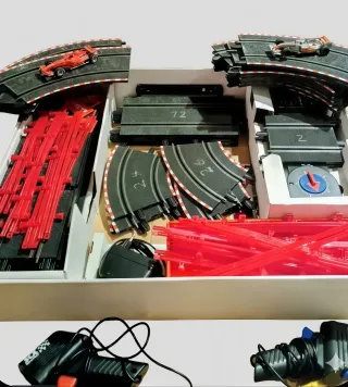 Scalextric Compact F1 con tres coches