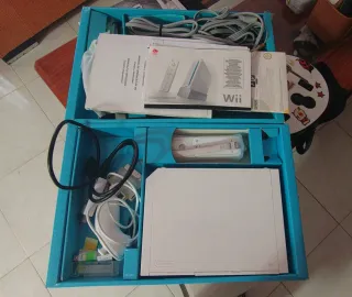 Pack Wii: Consola, Guitarra, Juegos y Adaptador TV