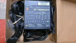 Fuente alimentación Gigabyte P750GM 80+ Gold PSU