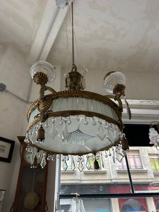 Lámpara de techo antigua