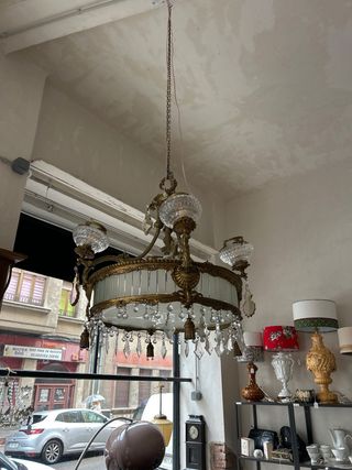 Lámpara de techo antigua