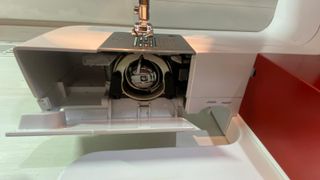 Máquina de coser Bernette Fun Style