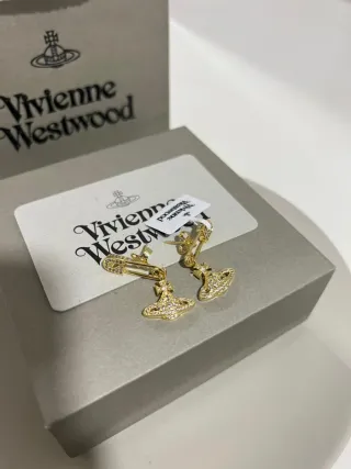 Pendientes Vivienne Westwood dorados lucrece