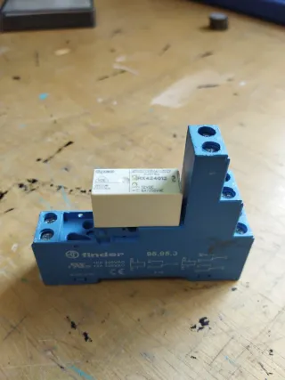 Conjunto Relés Finder