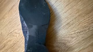 Botines de tacón negros y grises, azul scuro