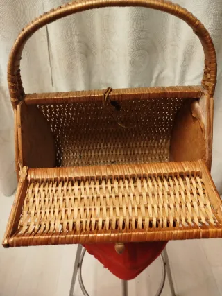 Cesto caña antiguo hecho a mano