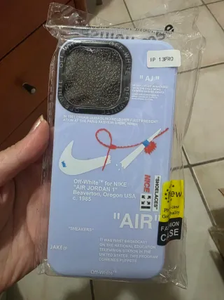 Cover iPhone 13 Pro nuova