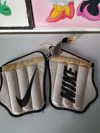 Espinilleras Nike