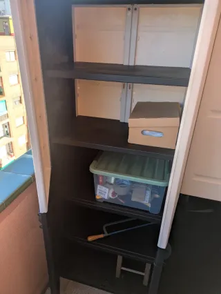 Armario de plástico exterior blanco y negro