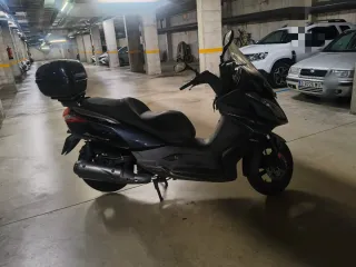 Kymco 125 Maxi Scooter 42.000 km Motor Nuevo