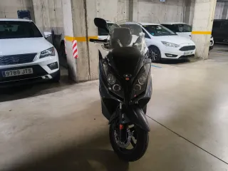 Kymco 125 Maxi Scooter 42.000 km Motor Nuevo