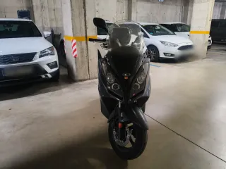Kymco 125 Maxi Scooter 42.000 km Motor Nuevo
