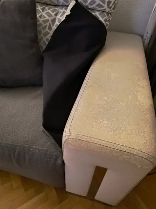 Sofá esquinero modular grises y blancos