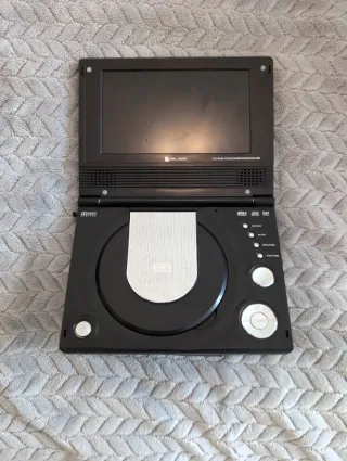 DVD Portátil Belson con TNT y USB