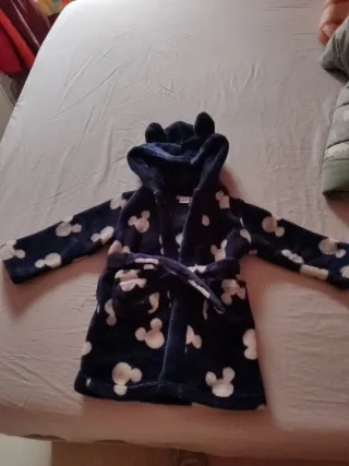 Bata Disney niño 2 años