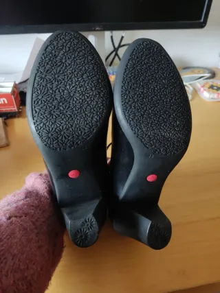 Zapatos Camper tacón negro 7 cm