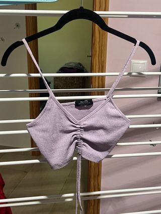 Top corto Bershka lila XS