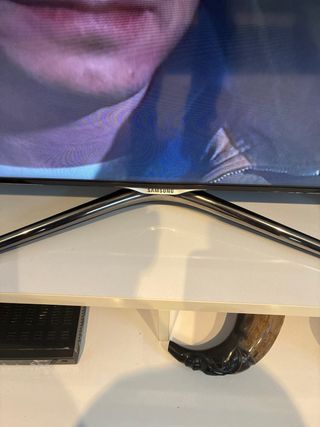 Smart TV Samsung Negra y Plateada 46”