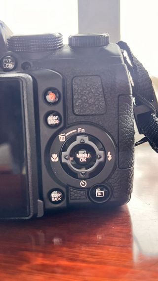 Cámara Bridge Fujifilm 30x Zoom