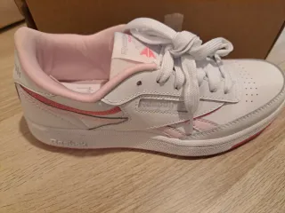 Zapatillas Reebok Blancas y Rosas