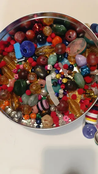 Lote de Botones y Cuentas para Manualidades