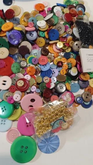 Lote de Botones y Cuentas para Manualidades