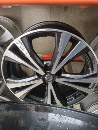 Llanta Nissan Qashqai 18