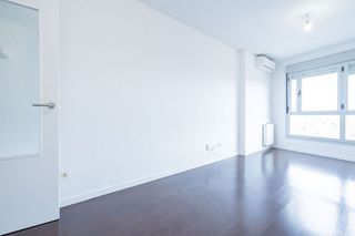 Piso en alquiler en Ensanche de Vallecas - Valdecarros en Madrid